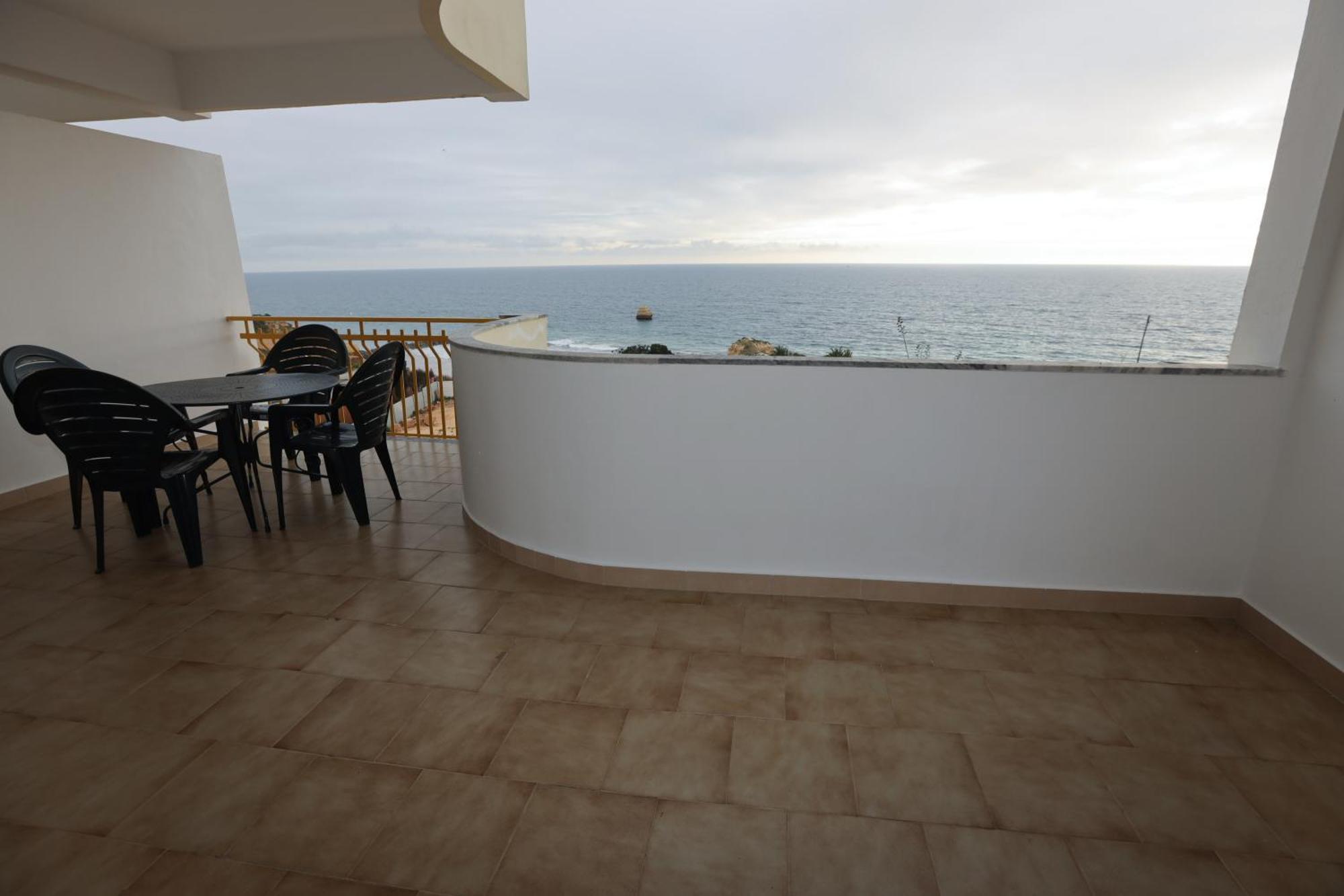 Rocha Praia Mar Beach Front Line Bay Portimão Exterior photo