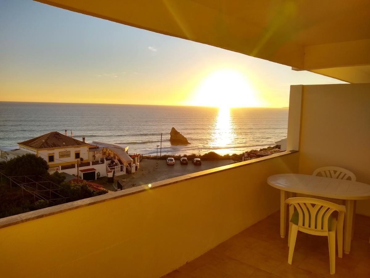 Rocha Praia Mar Beach Front Line Bay Portimão Exterior photo